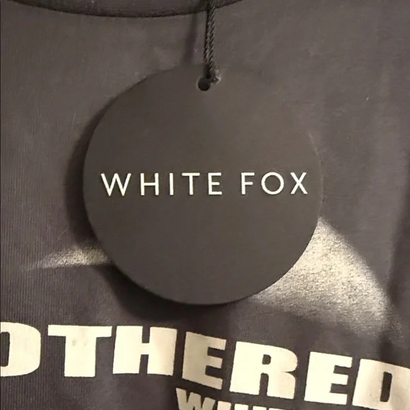 White Fox Boutique Gray Short Sleeve Tee - Picture 2 of 5